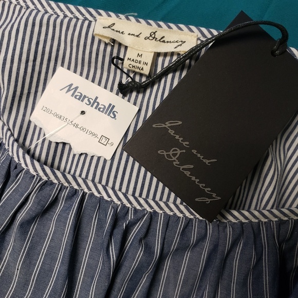 NWT Jane and Delancey Open Shoulder Striped Top - Picture 6 of 7